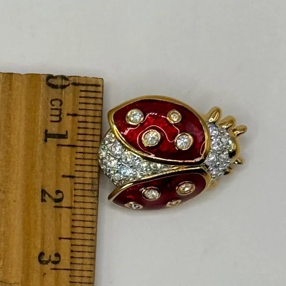 Vintage Swarovski enamel and Austrian crystal ladybug pin. Excellent Condition. - Picture 10 of 11